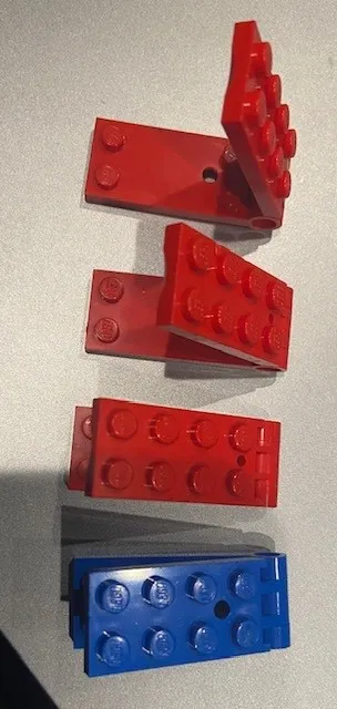 4 Lego 3149c01 Red & Blue Hinge Plate 2 x 4