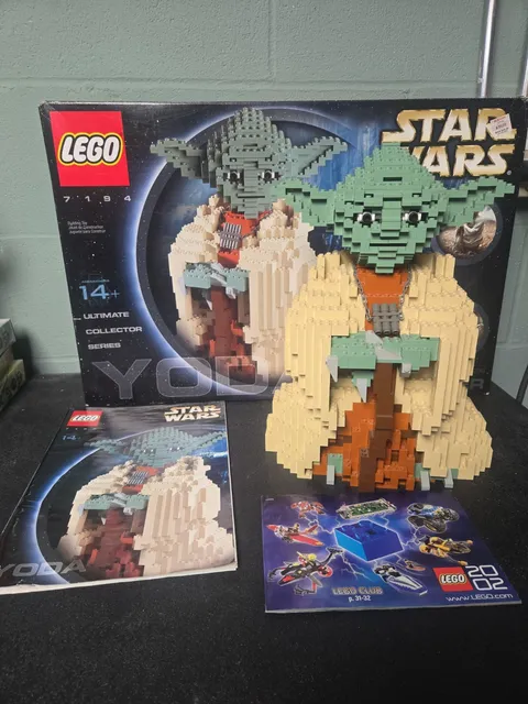 Vintage 2002 LEGO Star Wars: Yoda (7194) Complete With Box And Manual.