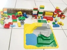 Duplo Lot w/ large raised base, cars minifigures parts pieces