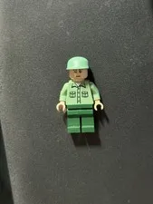 Lego Batman The Video Game 2006 Sand Green Zoo keeper Pad Printed Minifigure