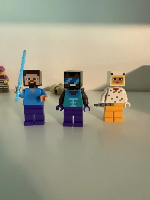 LEGO Minifigures Lot of 3 Minecraft