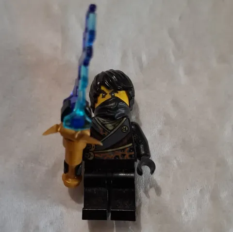 LEGO Genuine NINJAGO Cole 'TECHNO ROBE' Minifigure 2014/ Blue Sword Accessory