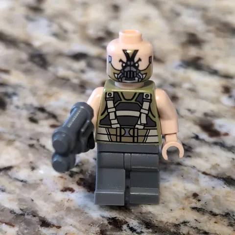 LEGO Star Wars Bane Minifigure w/ Blaster, Bald Printed Face, Tan Vest Torso