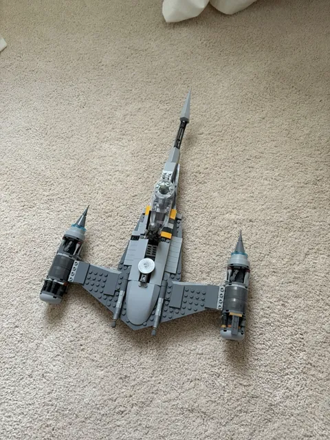LEGO Star Wars the Mandalorian N-1 Starfighter 75325