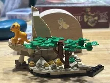 LEGO Disney The Lion King Simba Scene Minifigure / Magic of Disney 21352