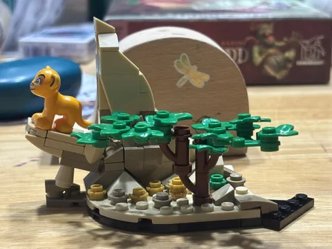 LEGO Disney The Lion King Simba Scene Minifigure / Magic of Disney 21352