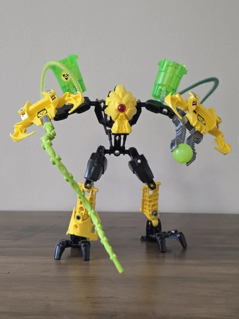 LEGO Hero Factory: Villians - Meltdown (7148) 99% Complete