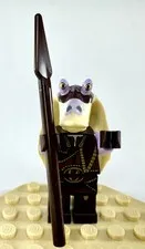 LEGO Star Wars Jar Jar Binks Minifigure w/ Gungan Staff - Phantom Menace series