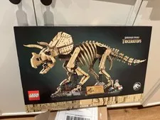 LEGO Jurassic World Dinosaur Fossils: Triceratops (77985) Sealed In Box In Hand