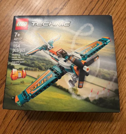 LEGO Technic 2 in 1  - Race Plane/Jet Airplane - 42117 - New