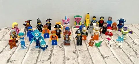 30+ LEGO Minifigures Mixed Lot The LEGO Movie Characters & More