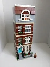 Lego City Family Townhouse  Modular One Of A Kind Creation & Accessories 