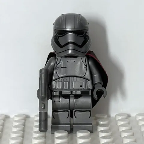 LEGO Star Wars: The Force Awakens | CAPTAIN PHASMA Minifigure | 75103 SW0684