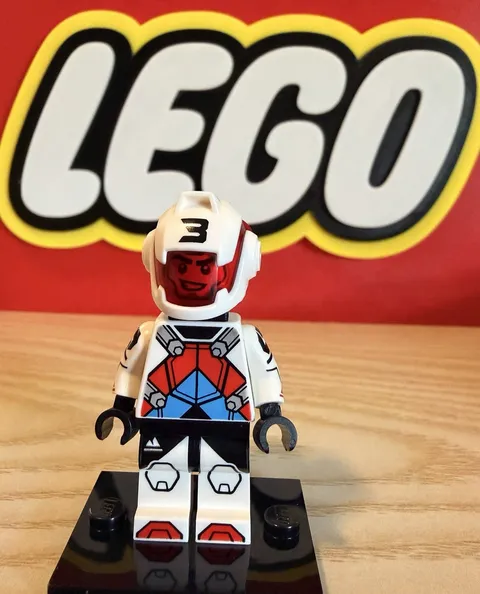Lego CMF Series 27 Jetpack Racer Minifigure With Accessories 