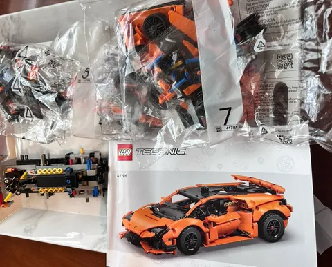 LEGO Technic 42196 Lamborghini Huracán Tecnica Partial Build Sealed Bags Manual