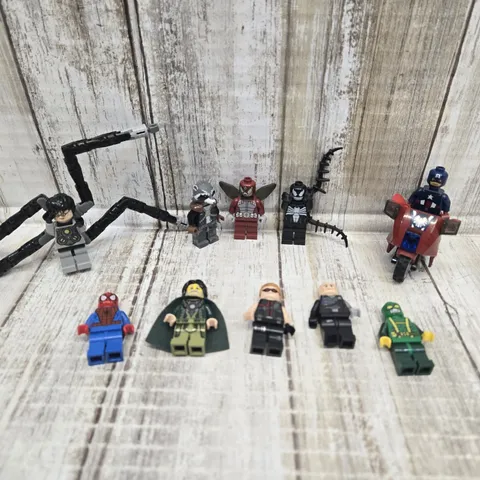 Lego Minifigures Lot Marvel Spiderman Captain America Bike Rocket Doc Ock Venom