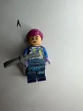 Brite Bomber Minifigure from Lego Fortnite Battle Bus 77073