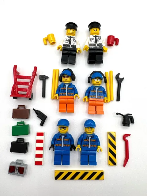 LEGO Airplane Pilot Airport workers minifig lot accessories city town suitcase