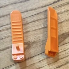 x2 LEGO Orange Plastic piece separator