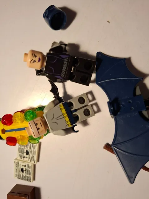 LEGO DC Comics Super Heroes: Catwoman Catcycle City Chase (6858)