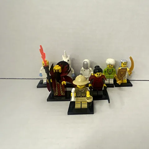 LEGO Minifigures series 13 Lot of 6 w/ Accessories, Display Stands, Plastic