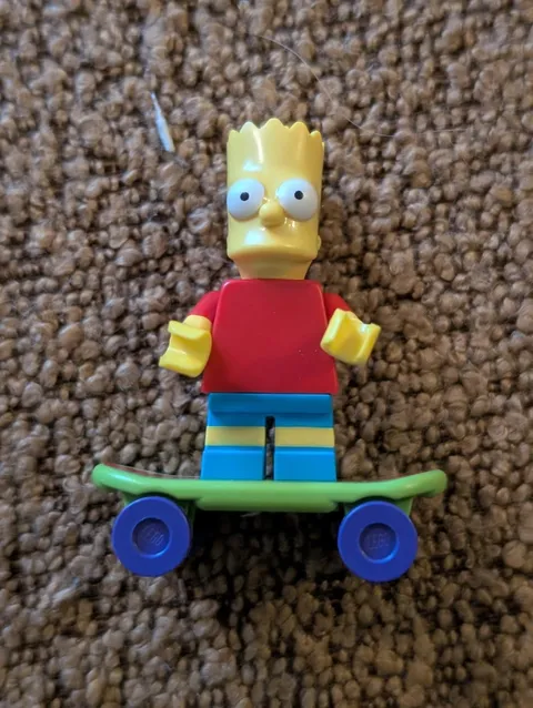 LEGO Bart Simpson Minifigure with Skateboard The Simpsons Series 1 (71005)
