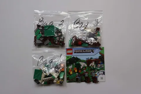 LEGO® Minecraft® 21159 The Pillager Outpost 🔍100% Complete W/Instructions