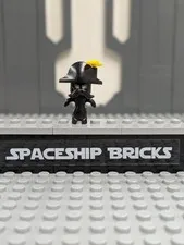 drm024 - Lego Minifigure - DREAMZzz - Captain Bedbeard