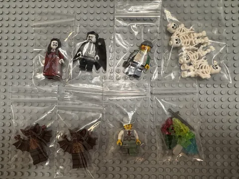 LEGO Monster Fighters: Vampyre Castle (9468) All The Minifigures Only