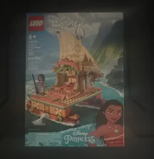 LEGO Disney Princess Moana's Wayfinding Boat 43210 321pcs Ages 6+ Separator