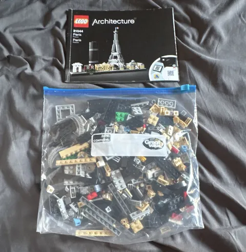 LEGO Architecture 21044 Paris Skylines Bulk Lot Mixed Pieces w/ Instructions Box