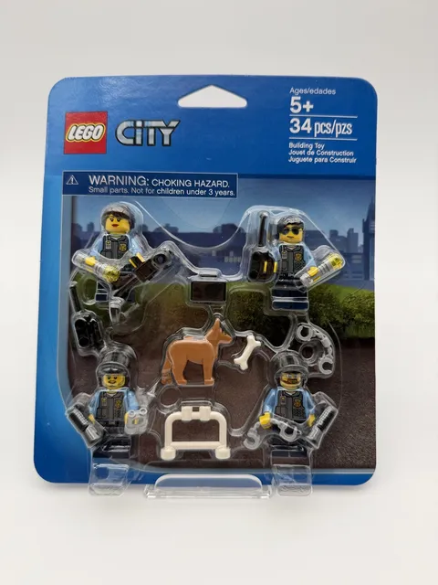 New LEGO City Police Minifigures 850617 4 figures Accessories & a Dog New Sealed