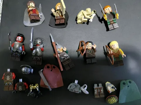 Lego Lord of the Rings Minifigure Lot Of 9 With Rare LOTR Parts & Accessories 