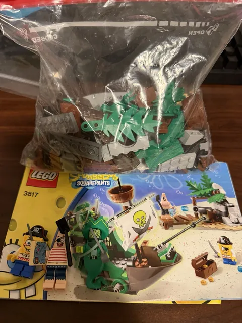 LEGO SpongeBob SquarePants The Flying Dutchman 3817 241pc Complete w/ Box