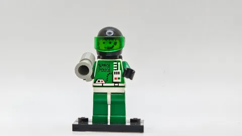 LEGO authentic Space Police II sp037 Classic Space w air tanks green visor