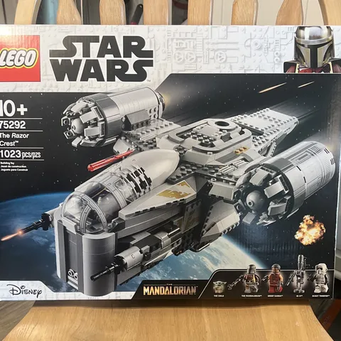 LEGO Star Wars The Razor Crest 75292 The Mandalorian 1023pcs Brick Separator