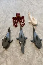 LEGO Ocean Animals Sea Creatures Octopus, Saw Tooth Gray & White Shark 5 Figures
