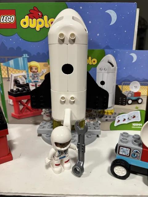 Lego Duplo #10944 - Space Shuttle Mission - Complete