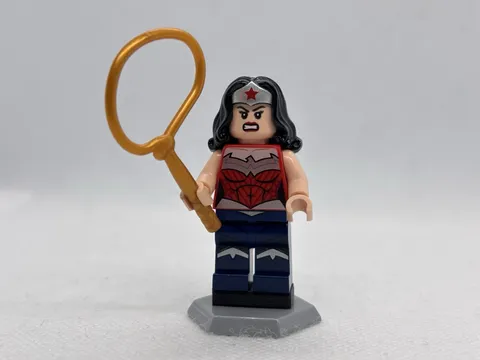 Lego - Wonder Woman SH0150 Minifigure Authentic