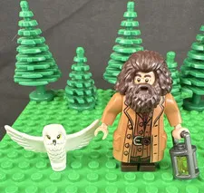 LEGO Harry Potter Rubeus Hagrid Minifigure Figure w/ Lantern & White Owl