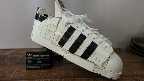 LEGO Icons: adidas Originals Superstar (10282) (Assembled, complete)