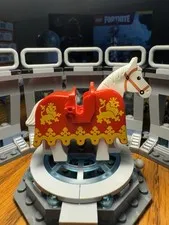 Lego Horse Barding, Ruffled Edge with Yellow Lions Pattern