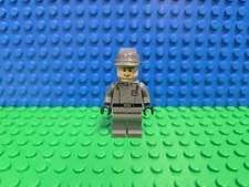 LEGO Imperial Officer Minifigure Captain Commander sw0376 9492 Star Wars CMF Lot