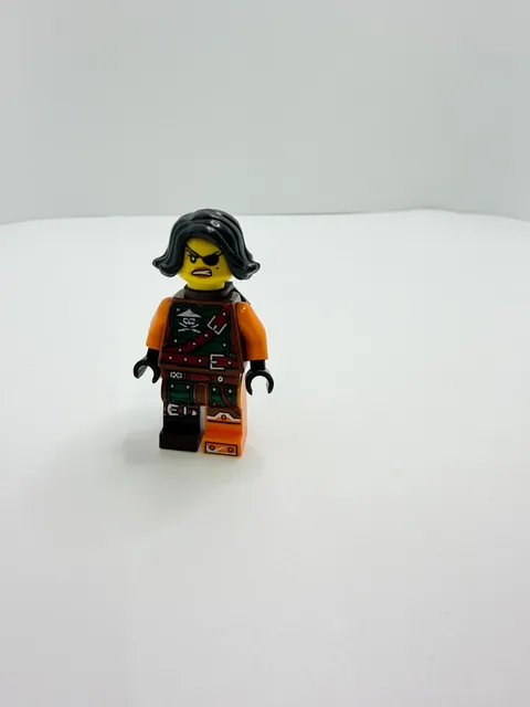 Lego Ninjago Skybound Cyren Minifigure njo0211