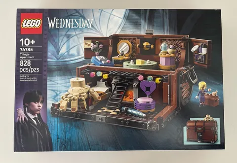 LEGO 76785 WEDNESDAY Thing’s Apartment (828 Pcs) -NEW in Sealed Box