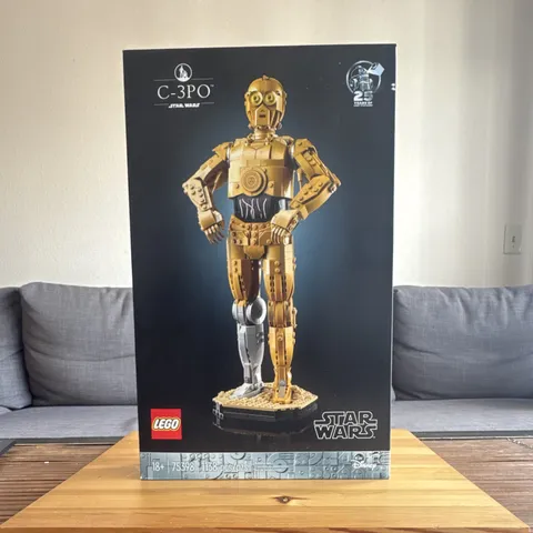 LEGO Star Wars C-3PO 75398 Building Set 1138 pcs 18+ 25th Anniv Box