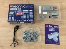 Vintage Lego Technic 8720 Motor Set 9V Complete with Instructions and Box