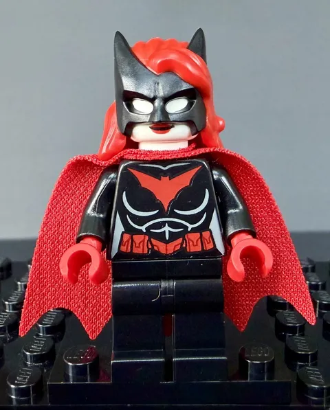 LEGO Super Heroes Batwoman Minifigure Katherine Kane Batman 2 DC 76122 sh522
