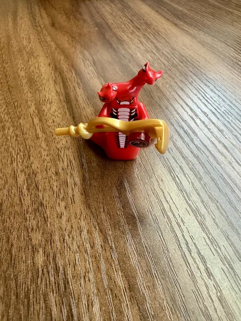 LEGO Ninjago Rise of the Snakes Fangtom Serpentine Gerneral staff/gem (njo0049)
