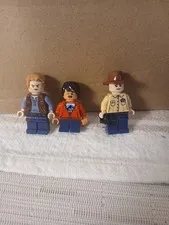 Lego Jurassic World 75934 Minifigures Lot  Owen Hudson Worker